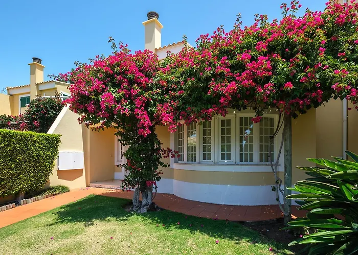 Villa Seafront Unit 1