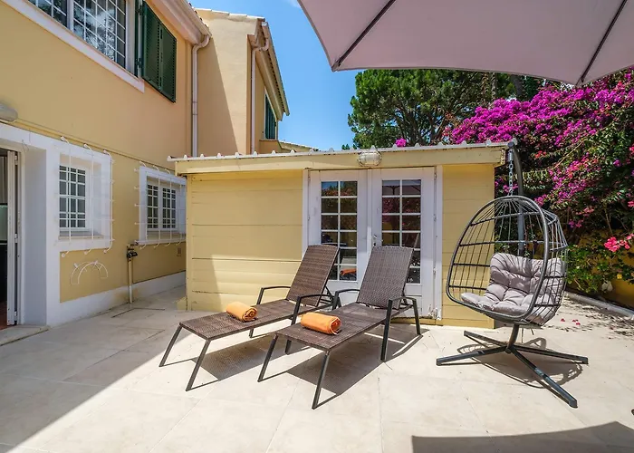 Villa Seafront Unit 1