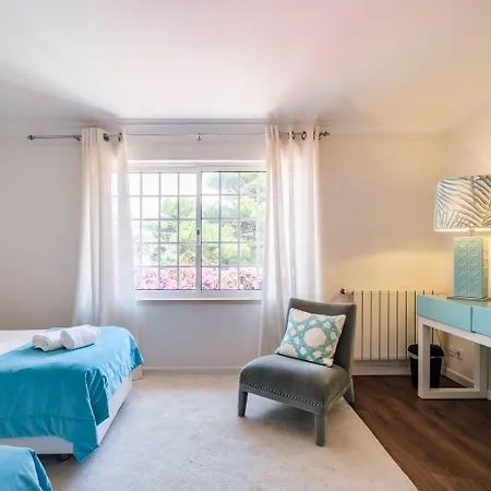 Seafront Unit 1 Villa *