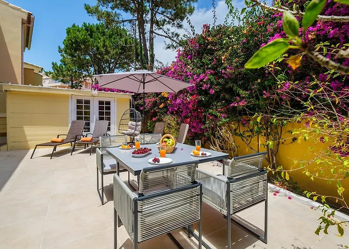 Seafront Unit 1 Villa *