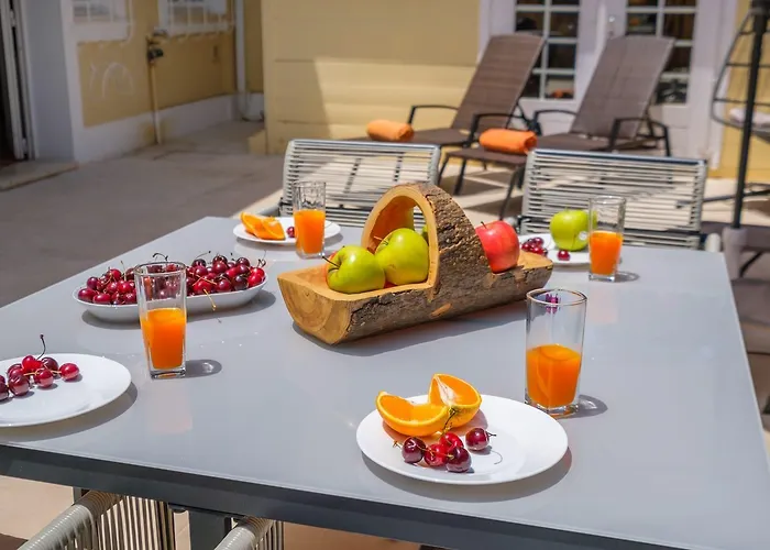 Villa Seafront Unit 1 Cascais