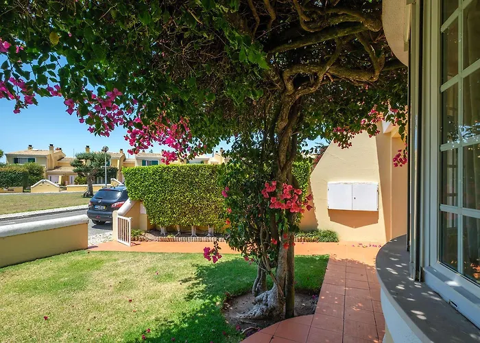 Villa Seafront Unit 1