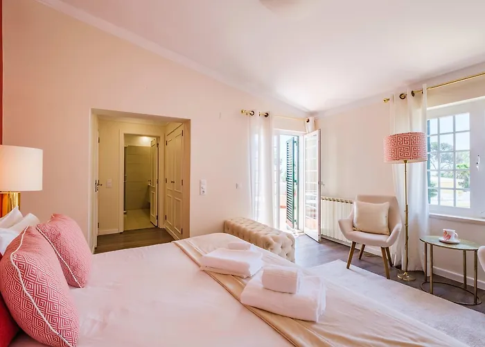 Seafront Unit 1 Villa